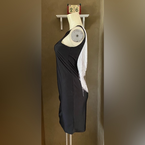 Bodycon Dress - White Fringe Accent / Backless Junior size L stretch fabric - Picture 10 of 11